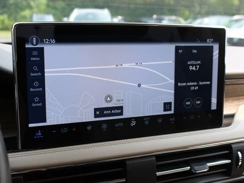 Used 2023 Lincoln Corsair Reserve w/ Equipment Group 201A FWD image 24
