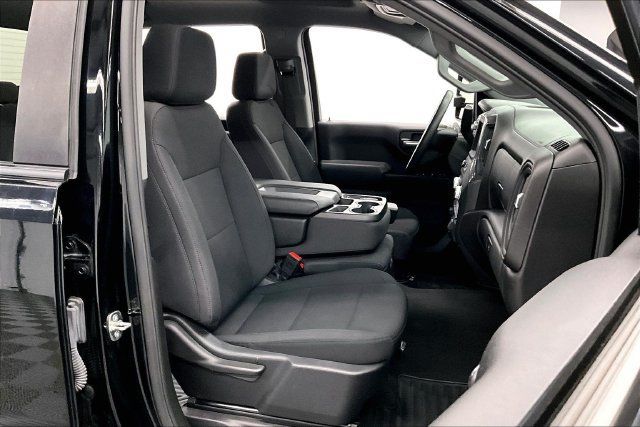 Used 2024 GMC Sierra 1500 Pro w/ Graphite Edition AWD/4WD image 8