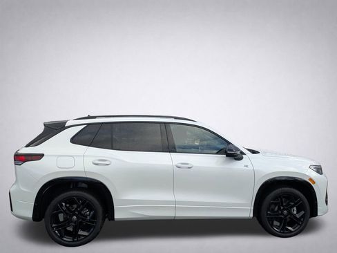 New 2026 Volkswagen Tiguan SE R-Line AWD/4WD image 2