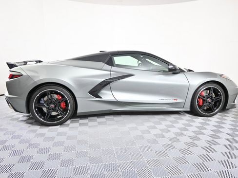 Used 2022 Chevrolet Corvette Stingray Premium Conv w/ Z51 Performance Package image 7