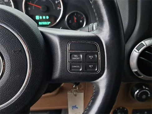 Used 2015 Jeep Wrangler Unlimited Sahara w/ Connectivity Group image 23