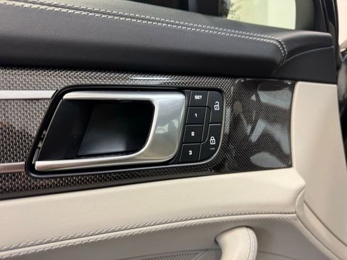 Certified 2023 Porsche Panamera 4 Platinum Edition AWD/4WD image 8