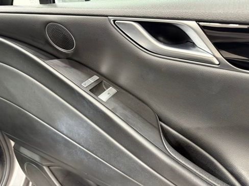 Used 2023 Genesis G80 2.5T image 21