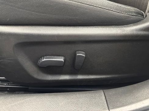 Used 2024 Nissan Altima 2.5 SV FWD image 24