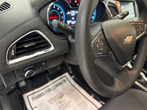 Used 2017 Chevrolet Cruze LT w/ Convenience Package image 32