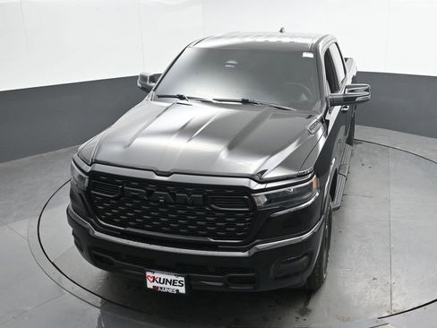 Used 2025 RAM 1500 Big Horn AWD/4WD image 28