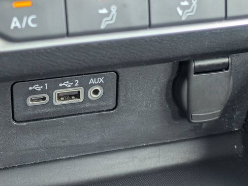 Used 2024 Nissan Altima 2.5 SV FWD image 19