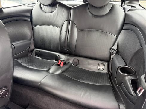 Used 2011 MINI Cooper Clubman FWD image 16