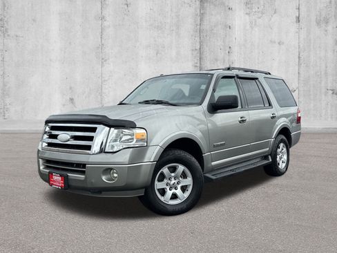 Used 2008 Ford Expedition XLT image 1