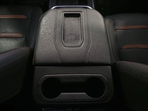 Used 2021 GMC Sierra 1500 AT4 w/ AT4 Premium Package AWD/4WD image 19