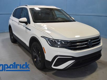 Used 2024 Volkswagen Tiguan SE