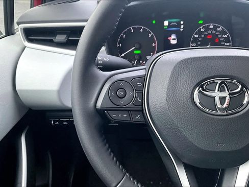 Used 2025 Toyota Corolla SE w/ Convenience Package FWD image 25