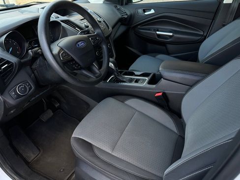 Used 2018 Ford Escape SE FWD image 14