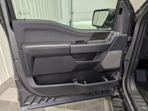 Used 2025 Ford F150 Lariat w/ Equipment Group 501A Mid image 14