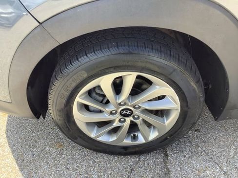 Used 2017 Hyundai Tucson SE w/ SE Popular Package 02 AWD/4WD image 36