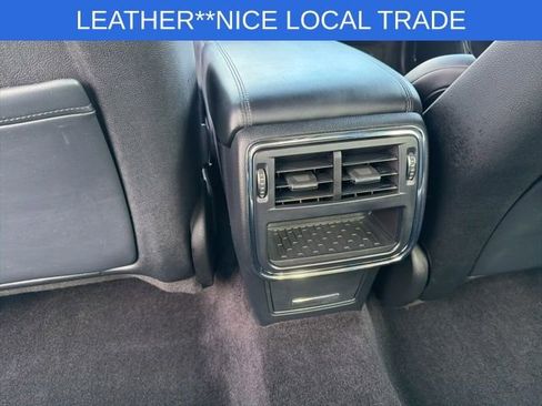 Used 2018 Lincoln Continental Select image 19