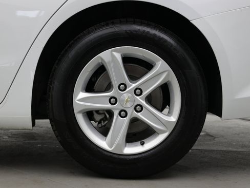 Used 2023 Chevrolet Malibu LT FWD image 10