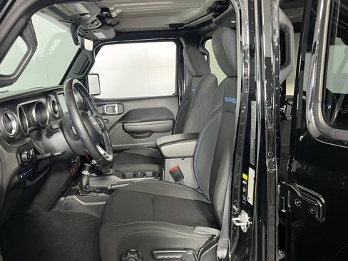 Used 2023 Jeep Wrangler Unlimited Rubicon 4xe w/ Steel Bumper Group image 19