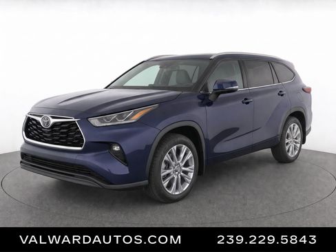Used 2020 Toyota Highlander Limited AWD/4WD image 1