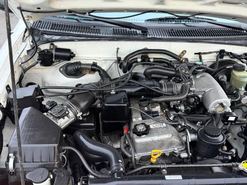 Used 2000 Toyota Tacoma 4x4 Xtracab image 95