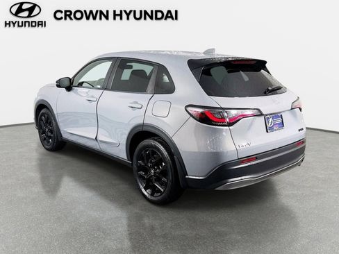 Used 2023 Honda HR-V Sport image 8