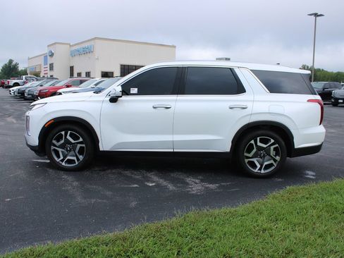 Used 2023 Hyundai Palisade Limited w/ Cargo Package FWD image 4