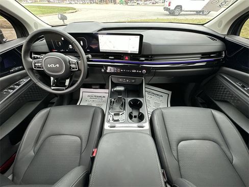 Used 2026 Kia Carnival SX Prestige image 13