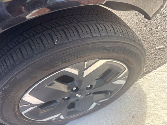 Used 2024 Kia Niro Wind FWD image 14