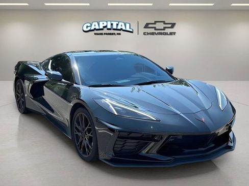 Used 2025 Chevrolet Corvette Stingray w/ Z51 Performance Package image 9