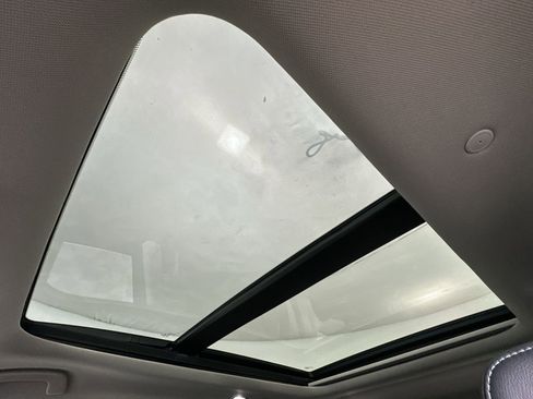 Used 2024 Honda Pilot Touring image 22