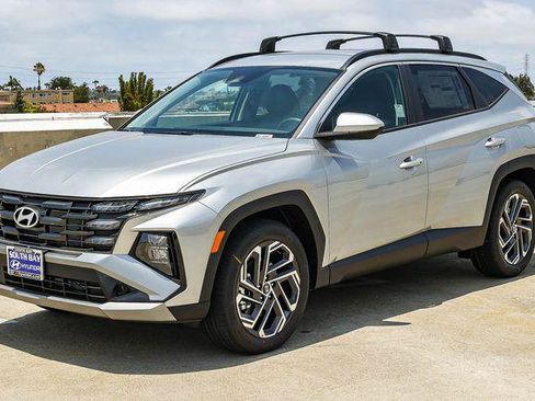 New 2026 Hyundai Tucson SEL Plus FWD image 3