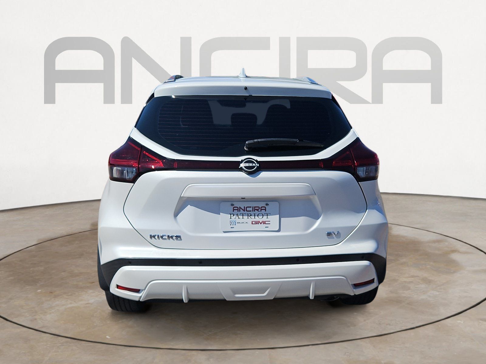 Used 2023 Nissan Kicks SV FWD image 9