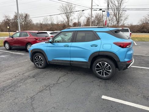 Used 2025 Chevrolet TrailBlazer LT w/ LT Cold Weather Package image 7