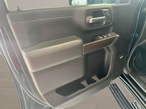 Used 2022 GMC Sierra 2500 Denali image 10