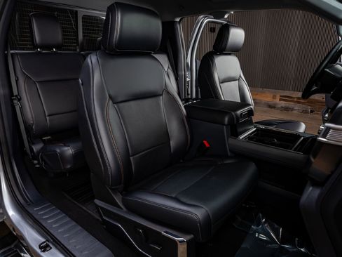 Used 2024 Ford F350 Lariat w/ FX4 Off-Road Package image 32