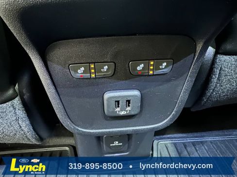 Used 2019 Chevrolet Equinox Premier FWD image 22