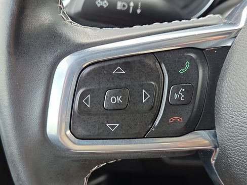 Used 2021 Jeep Wrangler Unlimited Sahara AWD/4WD image 21