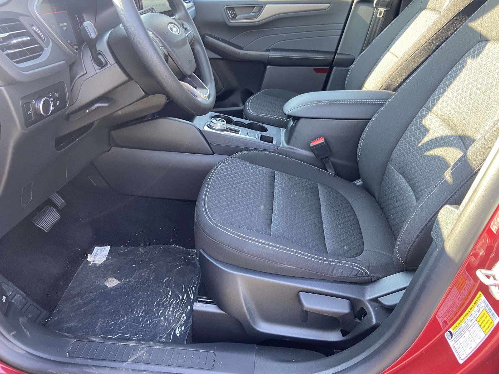 Used 2025 Ford Escape Active w/ Tech Pack #1 FWD image 15