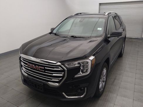 Used 2024 GMC Terrain SLT AWD/4WD image 15