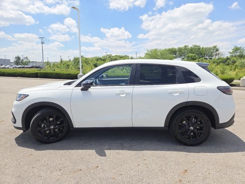 Used 2024 Honda HR-V Sport image 16