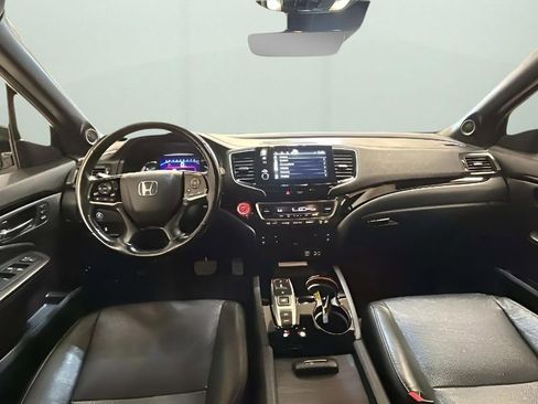 Used 2022 Honda Pilot Black Edition image 14