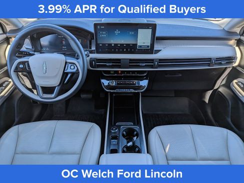 Certified 2025 Lincoln Corsair FWD w/ Equipment Group 101A image 18