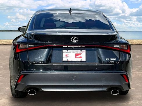 Used 2022 Lexus IS 300 AWD w/ Premium Package image 5