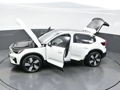 Used 2023 Volvo C40 P8 Recharge Plus w/ Climate Package AWD/4WD image 41