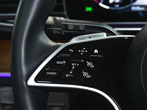 Used 2024 Mercedes-Benz GLE 450 4MATIC image 38