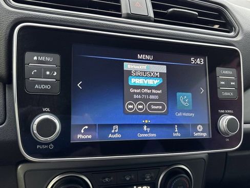 Used 2022 Nissan Leaf S image 28