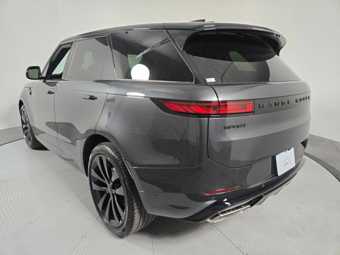 New 2026 Land Rover Range Rover Sport Dynamic SE AWD/4WD image 17