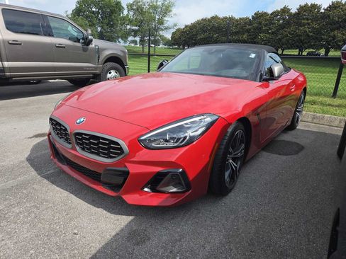 Used 2025 BMW Z4 M40i w/ Premium Package RWD image 10