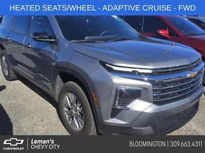 Used 2025 Chevrolet Traverse LT