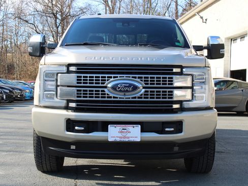 Used 2017 Ford F250 Platinum w/ Platinum Ultimate Package image 2